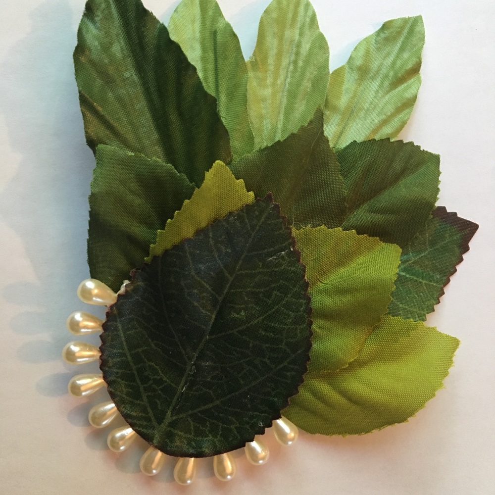 Leaf fascinator hair clip